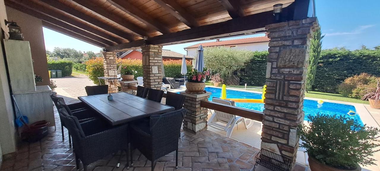 Villa Agava Umag Exterior photo