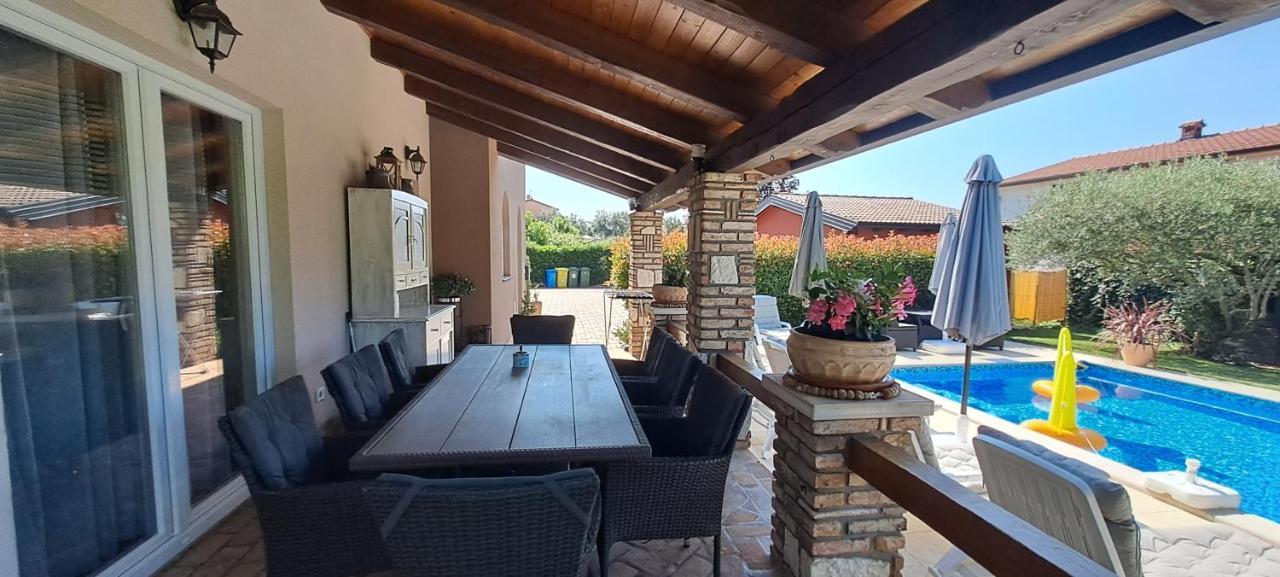 Villa Agava Umag Exterior photo