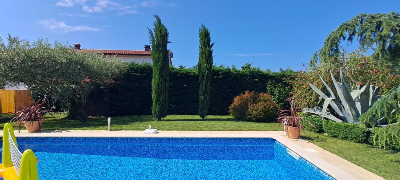 Villa Agava Umag Exterior photo